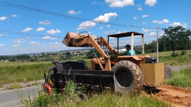 Ford 6600 carregadeira