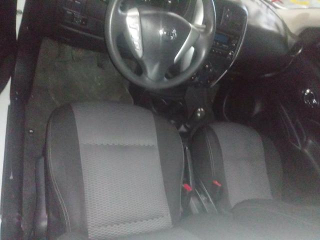 Versa 1.6 completo R$ 15.000,00 - Foto 4
