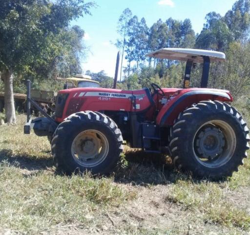 Trator MF 4x4 - Foto 6