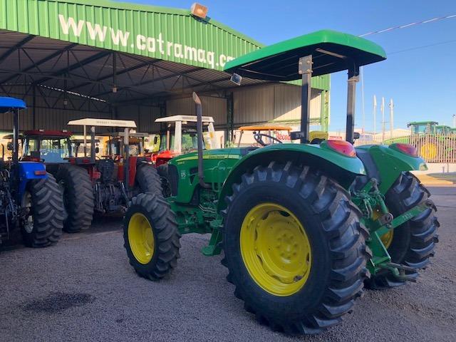 John Deere 5085 E 4x4 ano 2012 - Foto 4