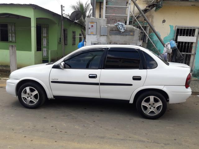 CARRO CORSA-SEDAN Ano 2006/2007 - Foto 5