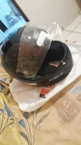 Capacete