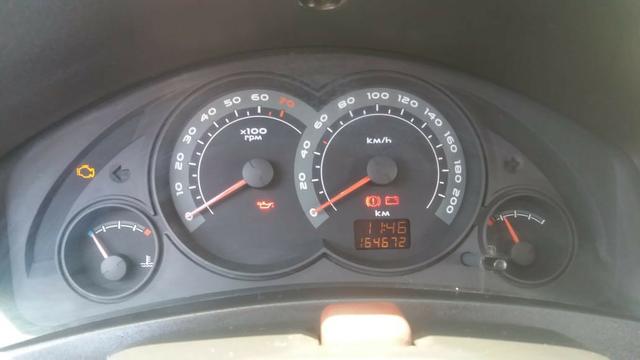 Vendo celta Preto `` aceito trocar por carro ou moto de menor valor´´ - Foto 7