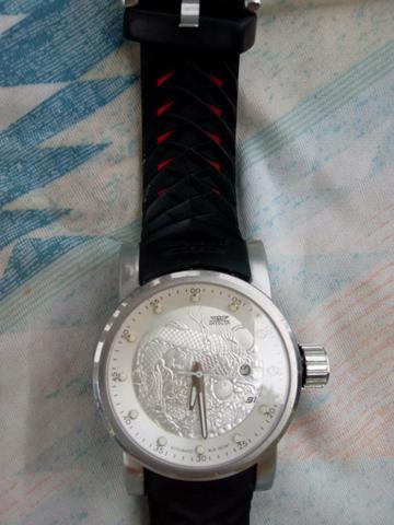 Invicta yakuza automático