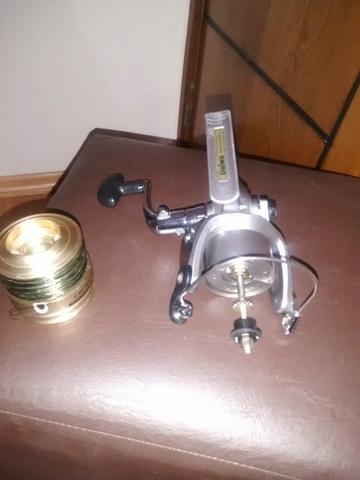 Molinete daiwa 5.3.1 - Foto 2