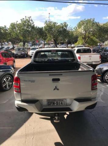 L200 TRITON 2018/2018 2.4 16V TURBO DIESEL SPORT GL CD 4P 4X4 MANUAL - Foto 3