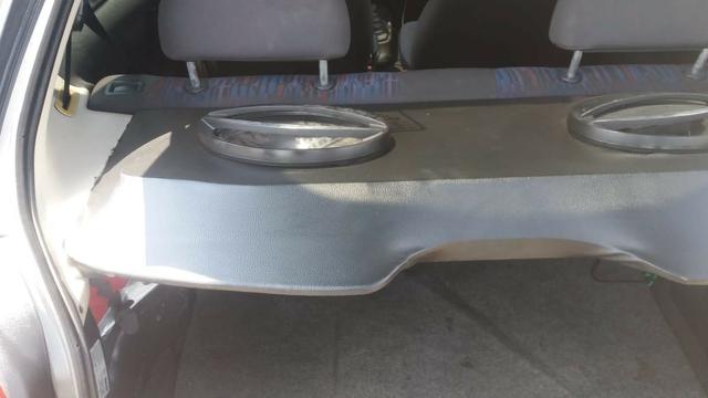 Vendo celta Preto `` aceito trocar por carro ou moto de menor valor´´ - Foto 2