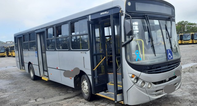 Caio apache Mercedes of 1722 ano 2011