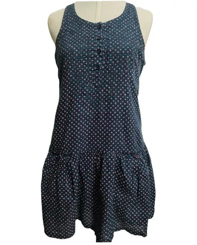 Vestido floral com bolsinhos