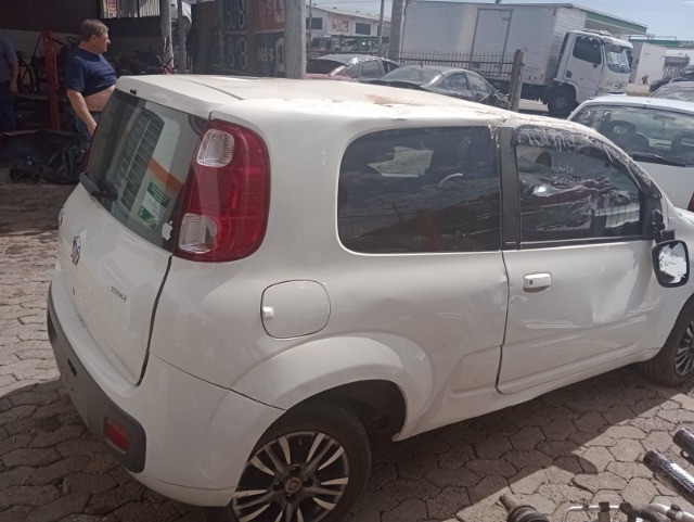 Sucata Fiat Uno Vivace 1.0 2014 (Para venda em peças) - Foto 2