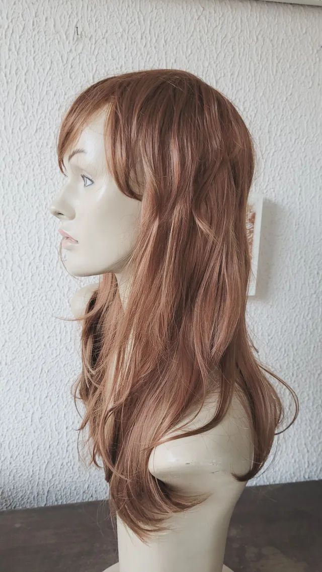 Peruca castanho claro com mechas, em fibra resistente ao calor. Nova. - Foto 3