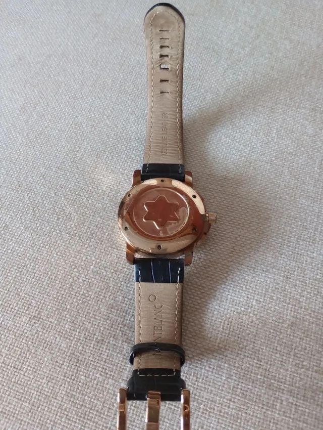Relógio cor Rosé pulseira couro preto