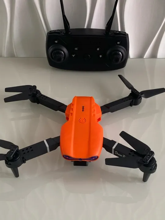 E99 Pro Quadcopter Drone com Controle Remoto,