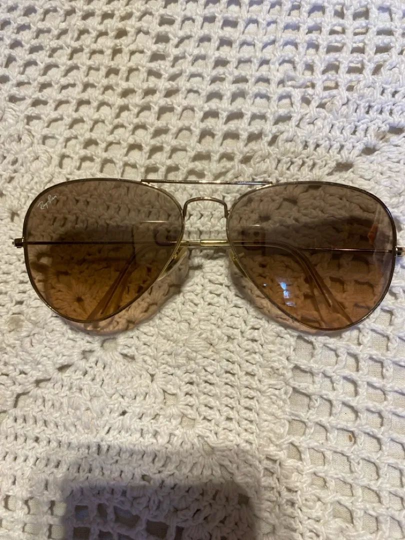Óculos de Sol Ray-Ban Aviator Dourado
