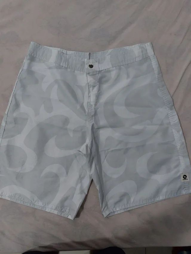 Bermudas tactel tamanho 42 
