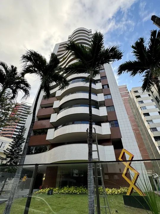 Apartamento 303m2 vista mar no Meireles em condomínio super novo