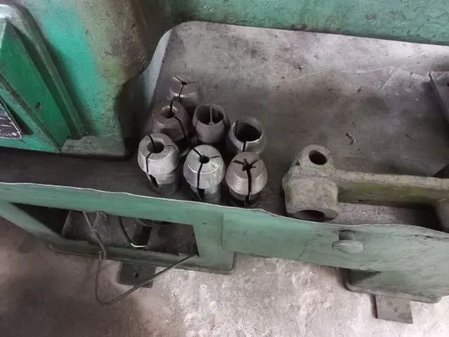 Torno Iran 1' 1/2 Pol. Trifásico 220 V / -- 00076 - Foto 3