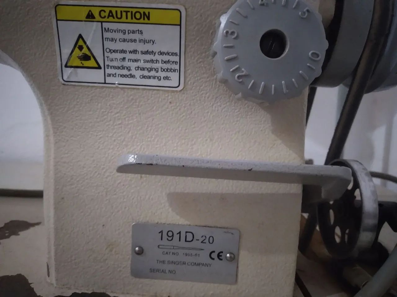 Máquina de Costura Industrial Singer 191D 20 tel * - Foto 2