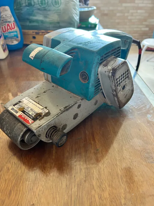 Lixadeira de cinta makita 9924b 220v