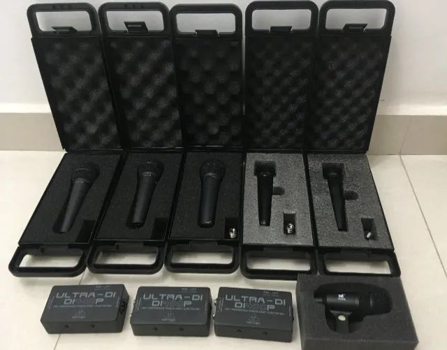 Lote Seminovos - Mesa de som, Microfones, Cabos, Pedestais e Caixas de som - Foto 4