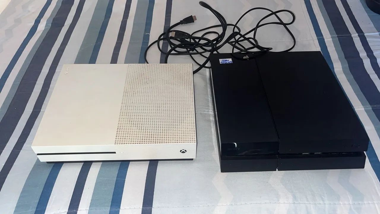 PS4 FAT E XBOX ONE S COM DEFEITO(LEIA A DESCRIÇÃO)