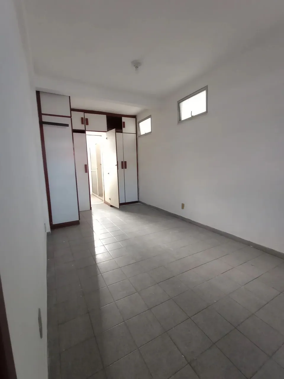 Casa no setor B na principal da Mussurunga