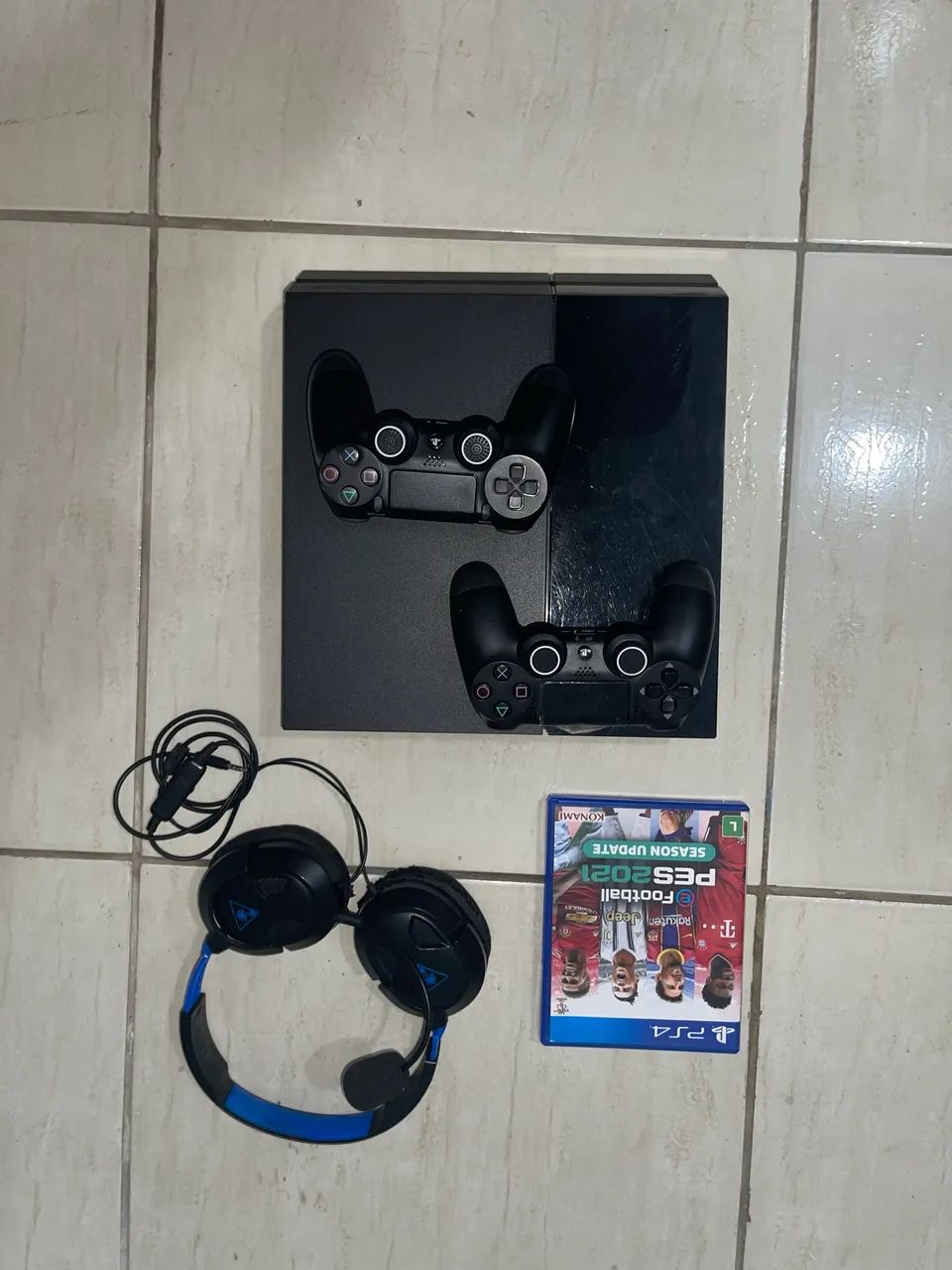 PlayStation 4 Slim semi novo-em ótimo estado - Foto 3