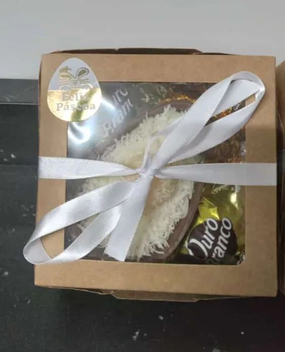 Caixa de presente para Páscoa com chocolates - Foto 4