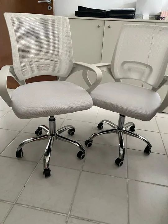 Cadeiras para escritorio - pouquíssimo uso, comprei na Leroy.. - Foto 2