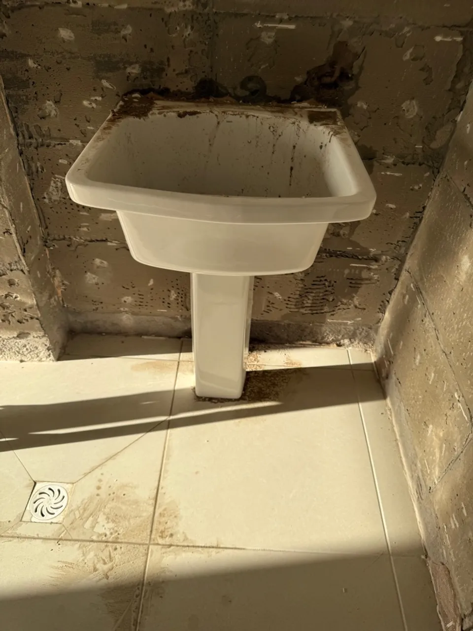 Cuba de Cerâmica para área de serviço