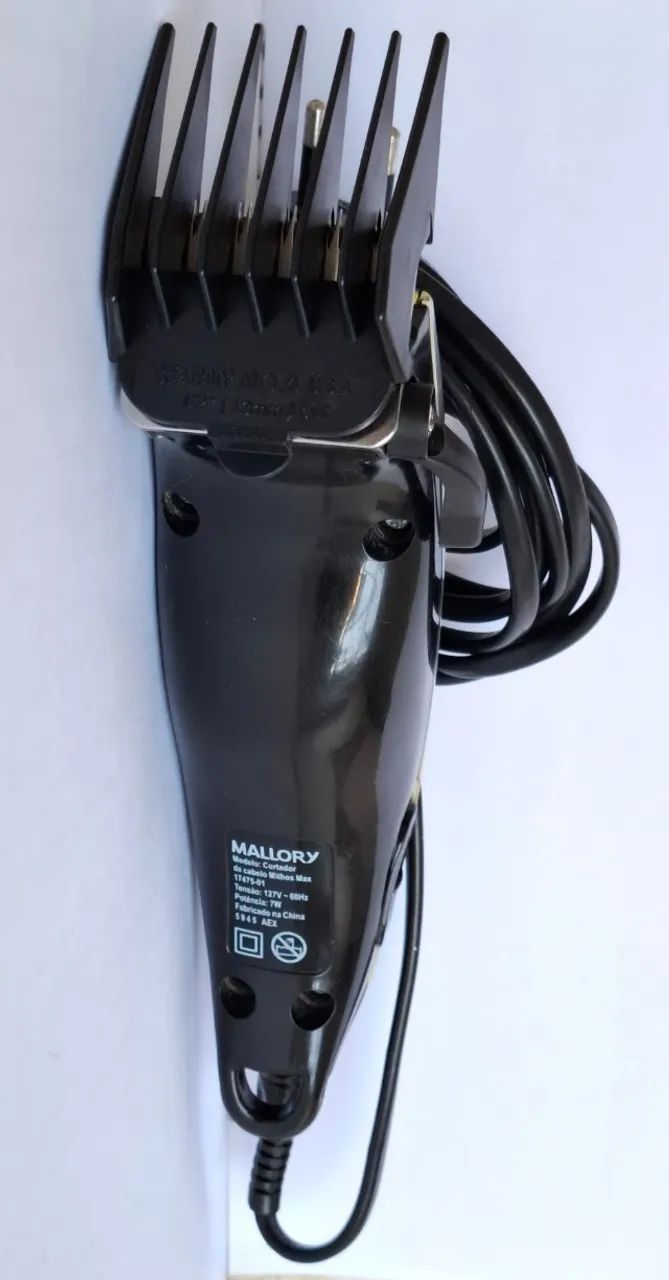 Máquina De Cortar Cabelo Mallory MiThos max funcionando