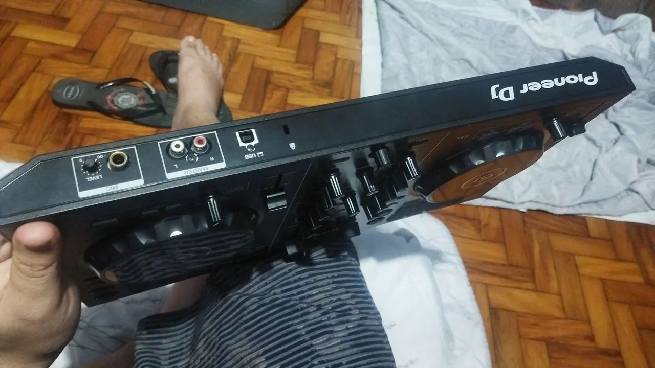 Controladora DJ Pioneer DDJ RB +  REKORDBOX - Foto 2