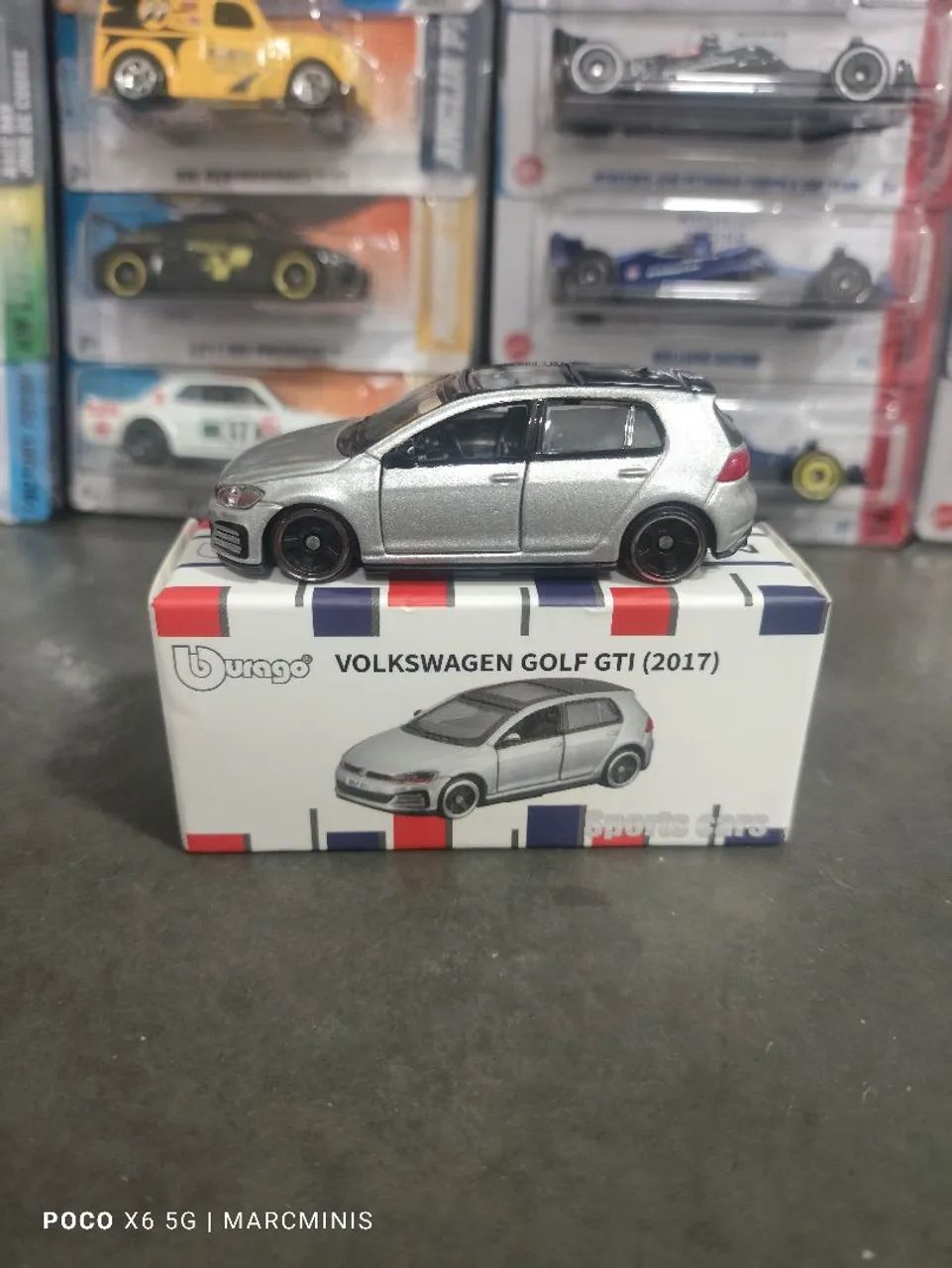 Miniatura Volkswagen Golf GTI 2017 Prata - Escala 1:64 7cm - Foto 2
