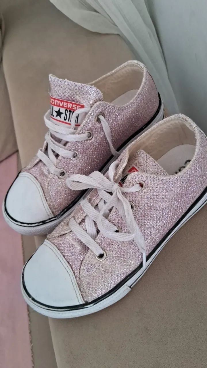 Allstar rosa tamanho 31- compre e ganhe uma sandália da barbie de brinde