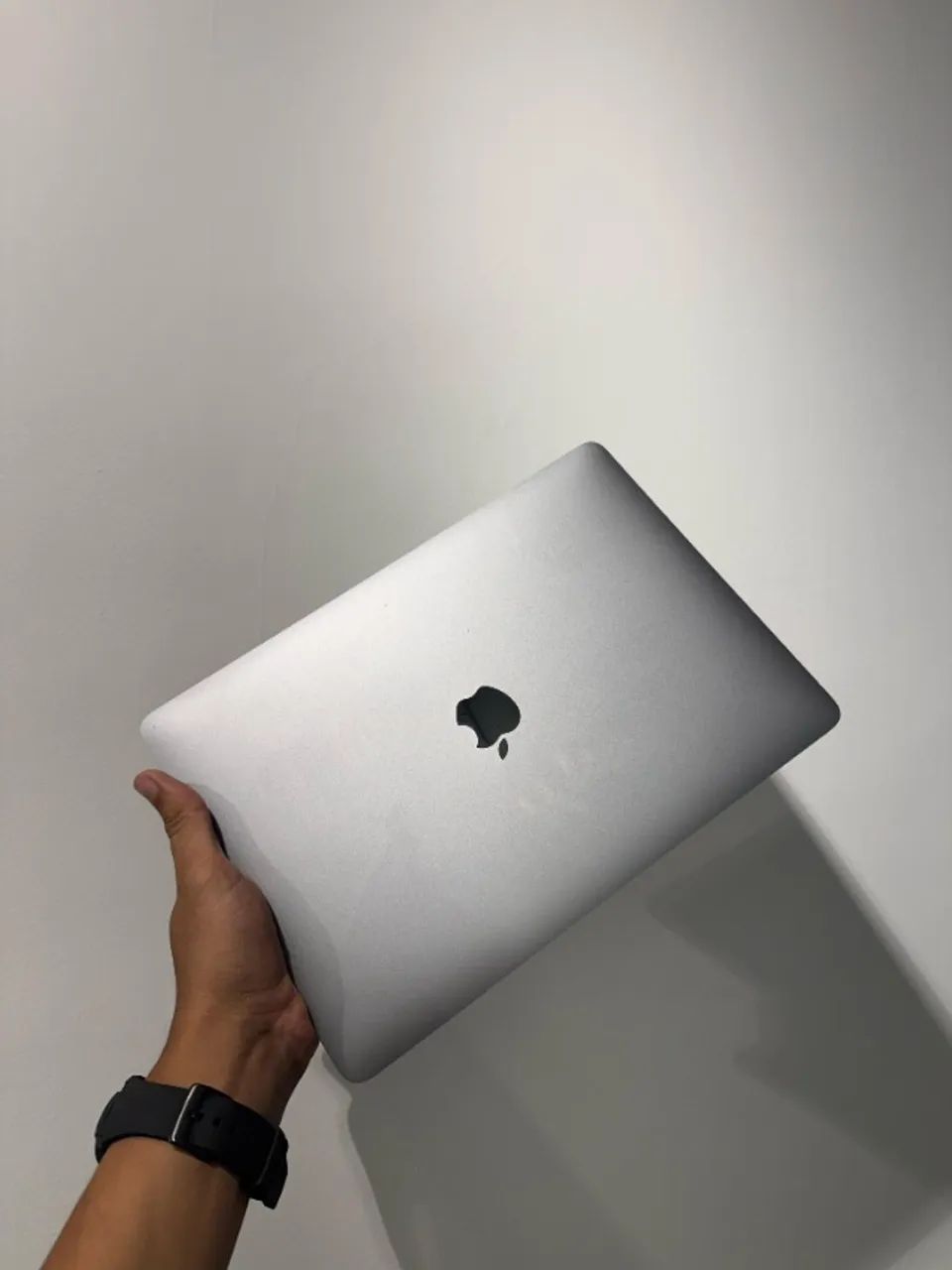 MacBook Air 2018 Retina i5 8GB 256SSD - Detalhes estéticos MacBook Air 2018 Retina i5 8GB 256SSD - Detalhes estéticos