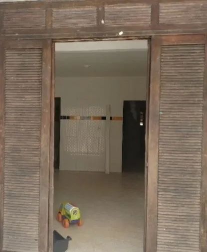 Portas de madeira com vidros - Foto 3