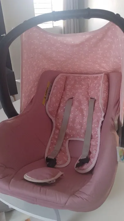 Cadeirinha para Bebê Rosa - Conforto e Segurança!