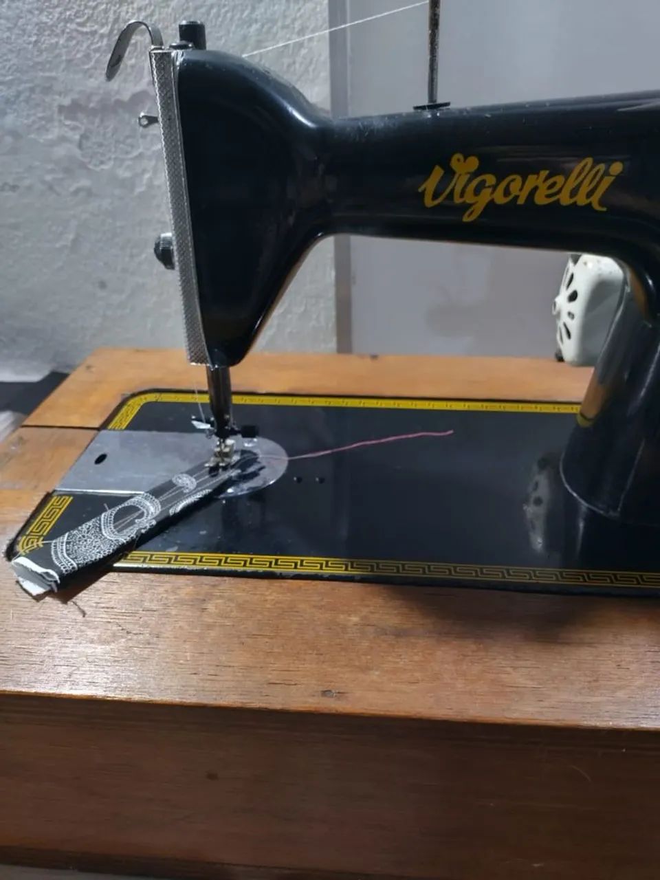 Máquina de costura Vigorelli - Foto 2