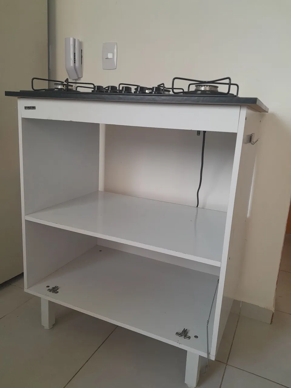 Fogão com 4 bocas e suporte
