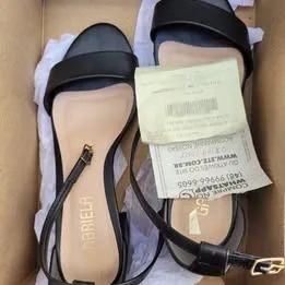 Salto alto (médio) NUNCA USADO64314489833985122