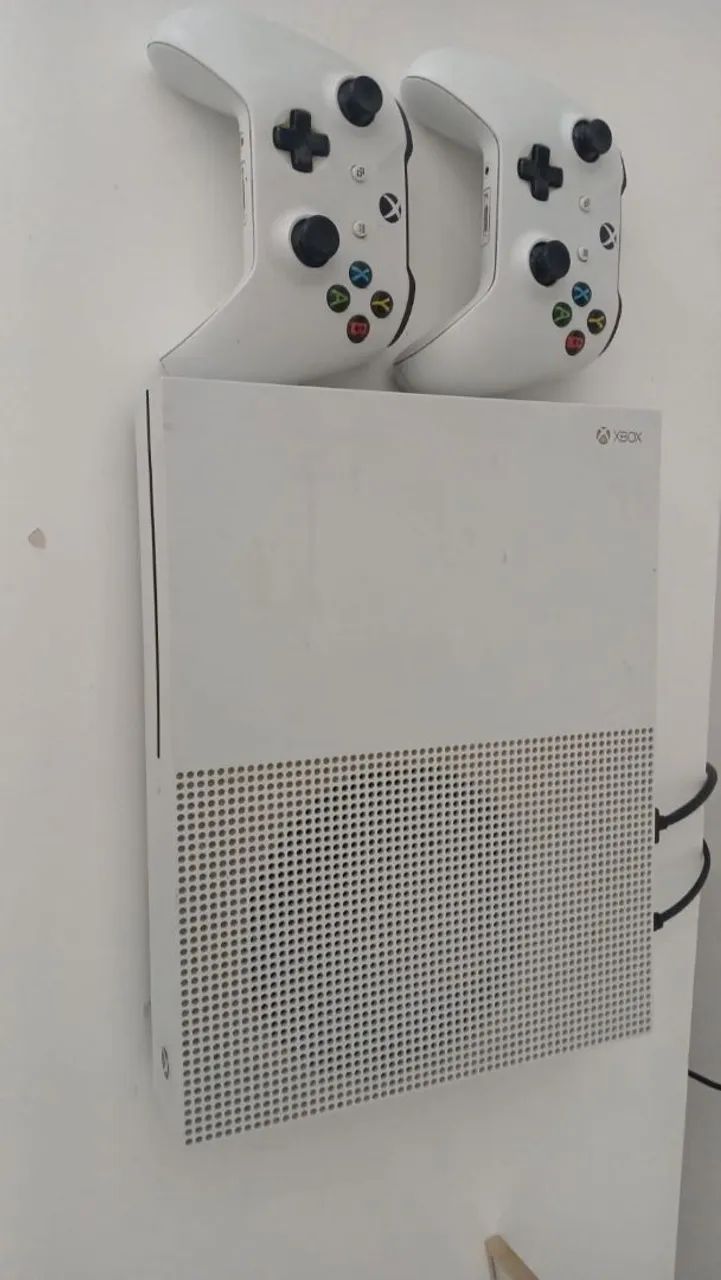 Xbox One S - 1TB