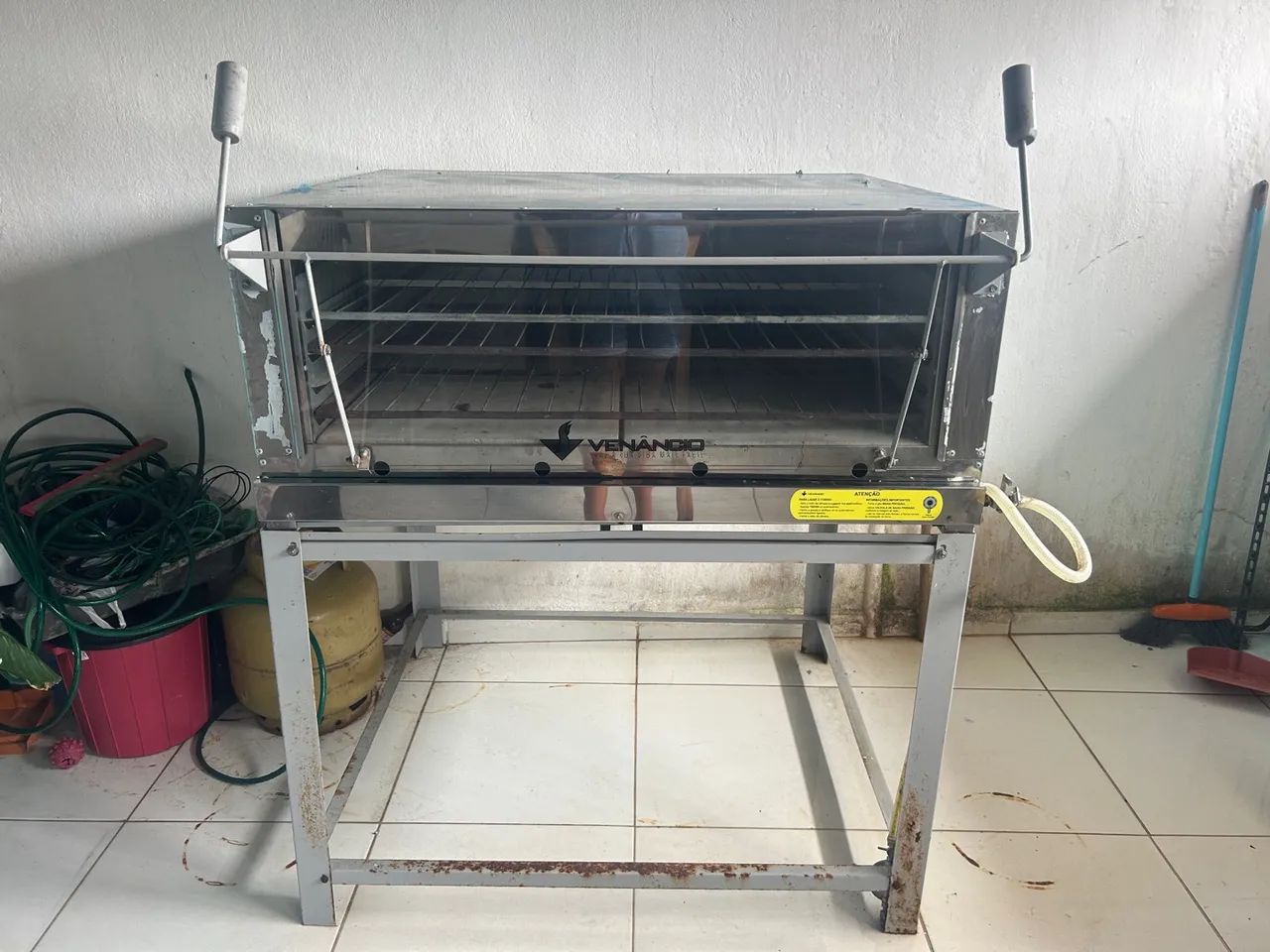 Forno industrial, assa 12 pizzas de uma vez só.  - Foto 2