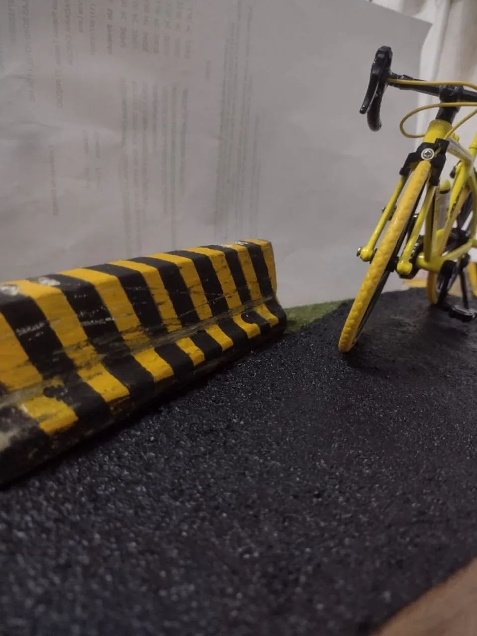 DIORAMA DE BICICLETA  - Foto 3