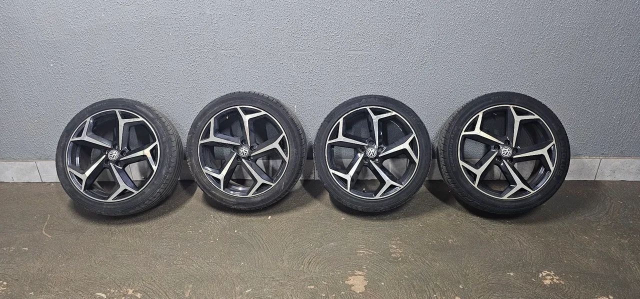 Rodas Polo GTI Europeu Aro 18 - Furação 5x100 + Pneus