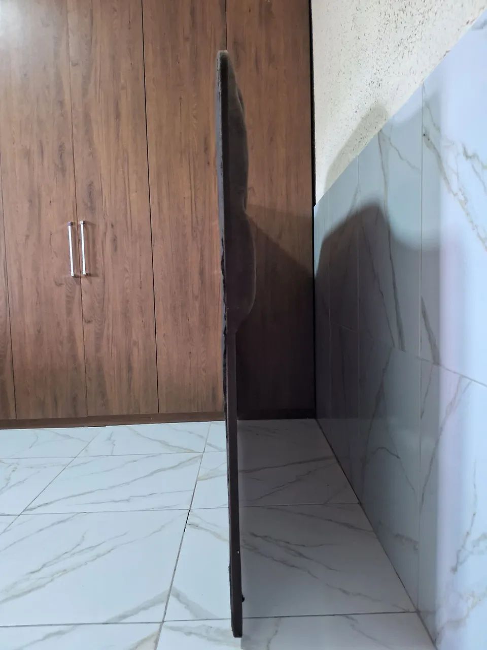 Cabeceira de Cama Queen Size em Suede Marrom - Foto 4