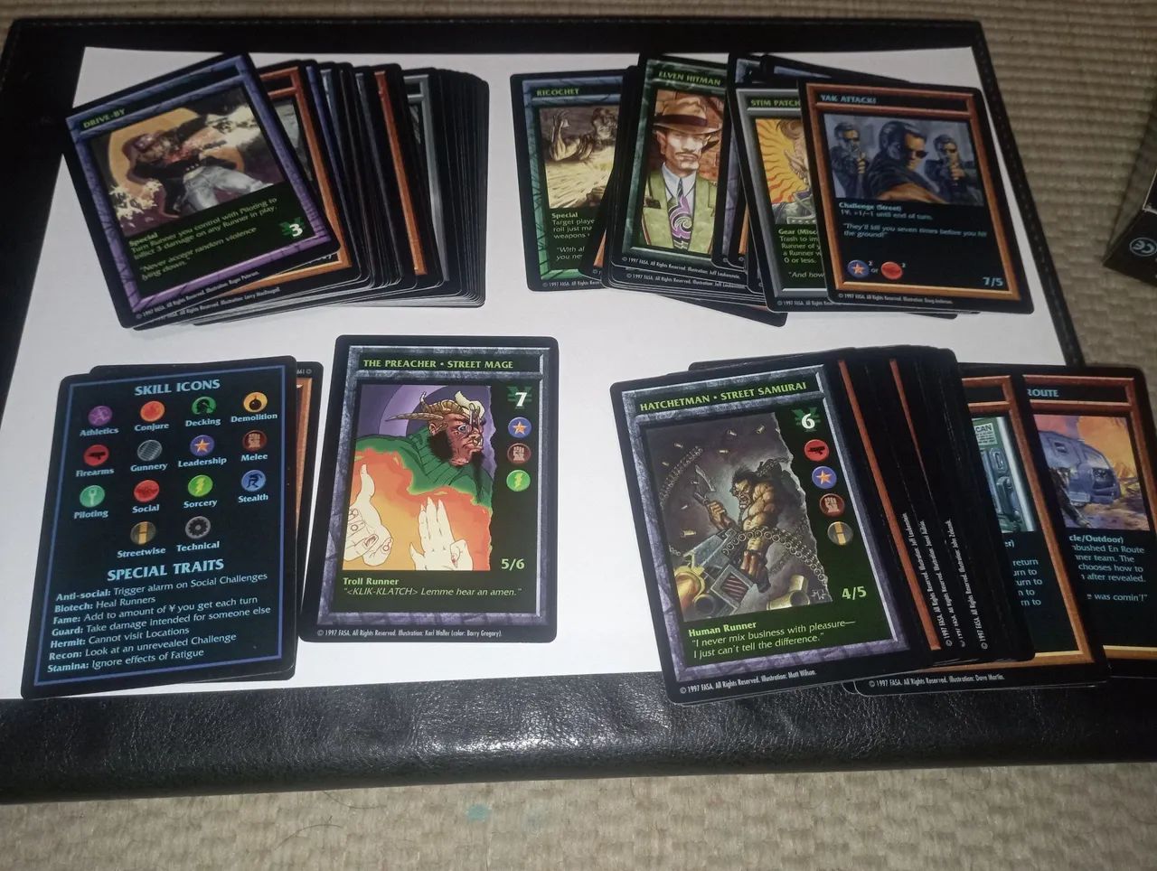 Deck Shadowrun the Trading card game- 70 cartas - Foto 4
