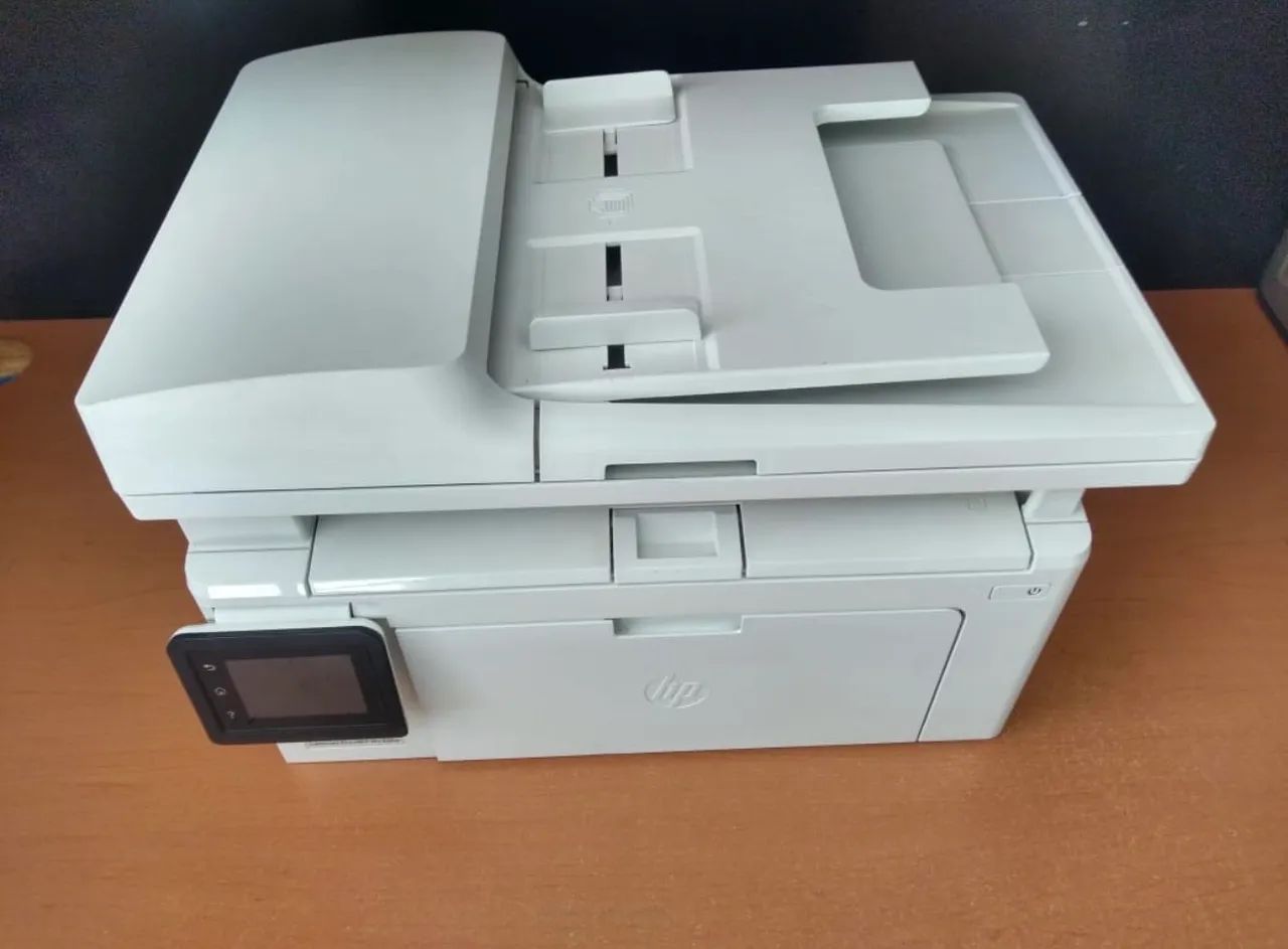 Impressora Multifuncional HP LaserJet Pro MFP M130fw - Foto 2