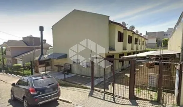 Sobrado semi mobiliado 02 dormitórios no Bairro Desvio Rizzo em Caxias do Sul