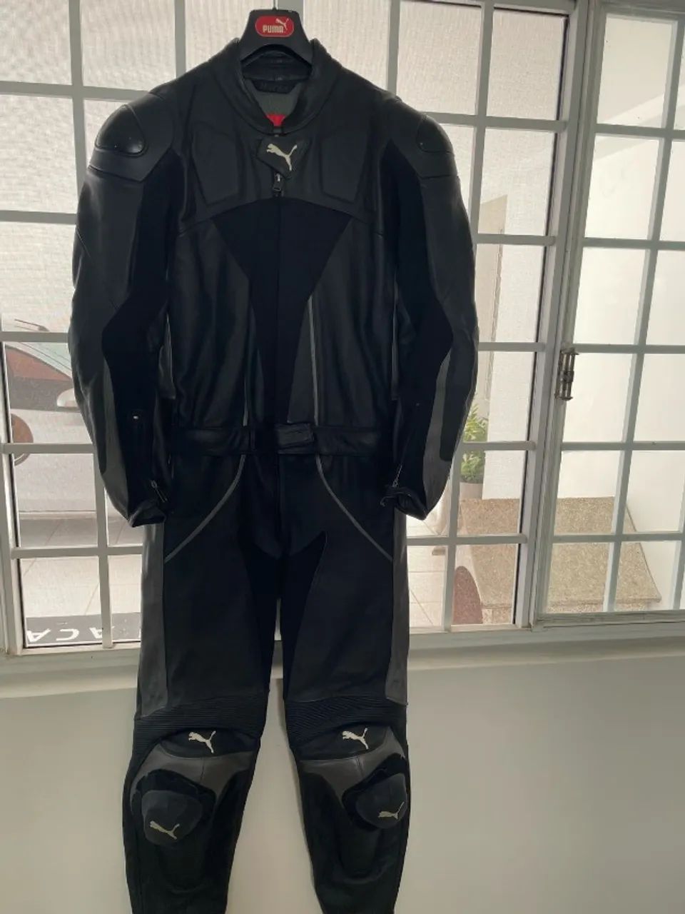 Macacão Puma Dainese (duas peças) - Tamanho 54 - Foto 2