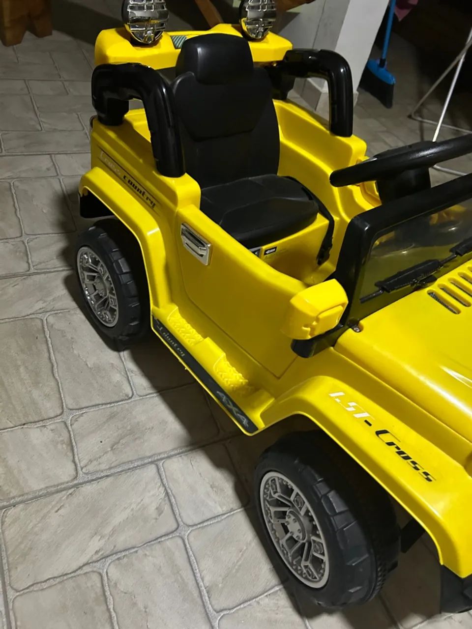 Mini Carro Elétrico Infantil Off-Road Amarelo - Foto 3